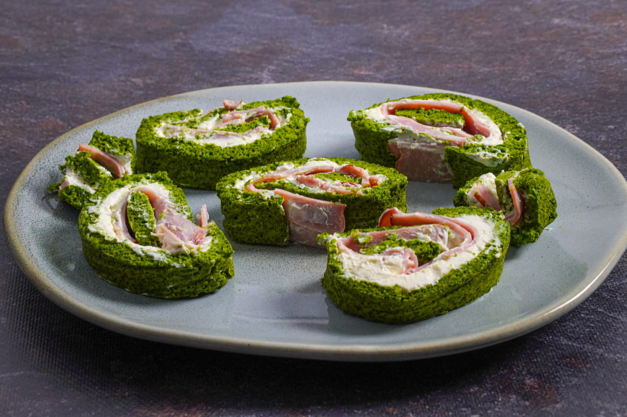 Spinach Roll Ups with Cream Cheese